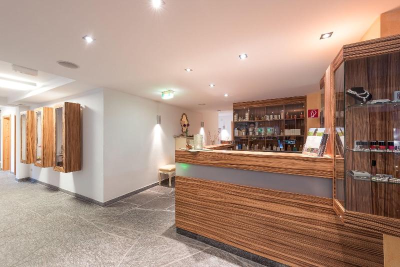 Hotel Leonhard - Genel