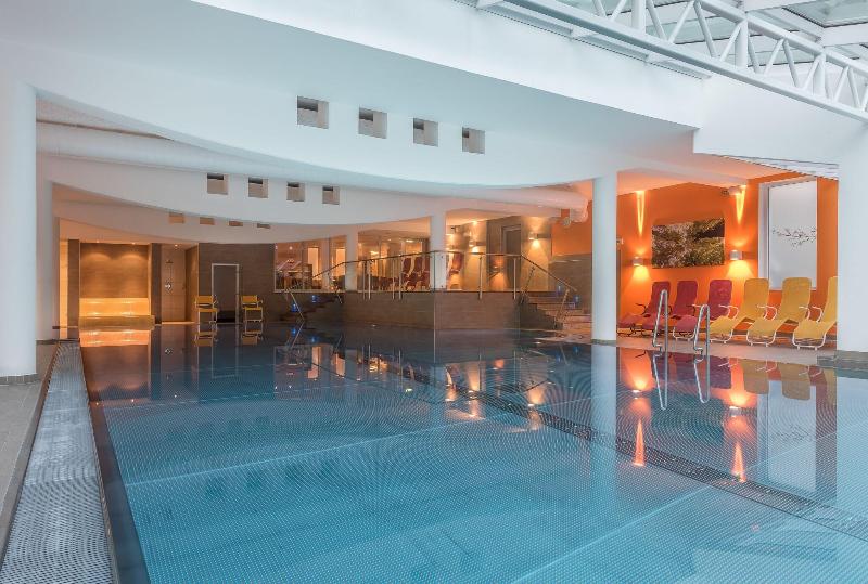 Hotel Leonhard - Havuz