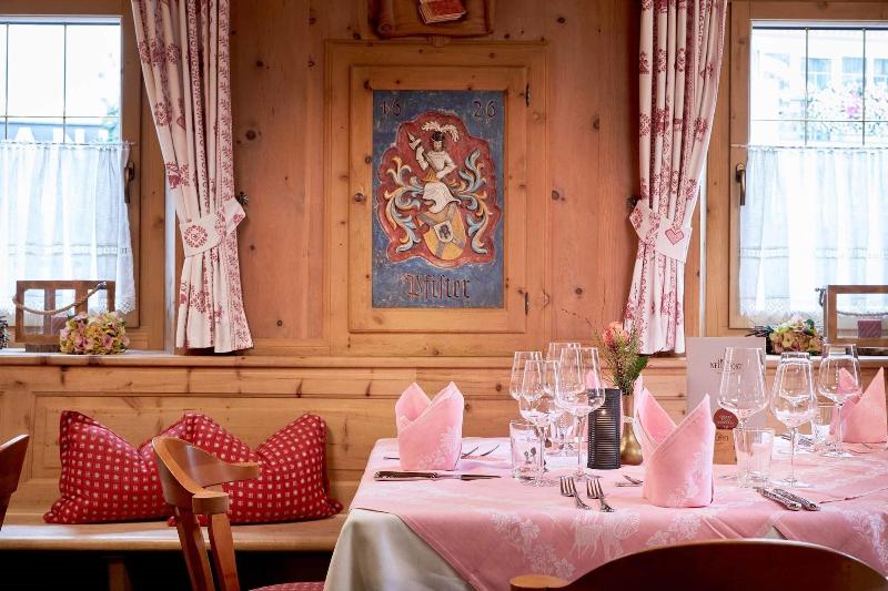 Neue Post - Restoran