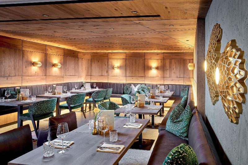 Neue Post - Restoran