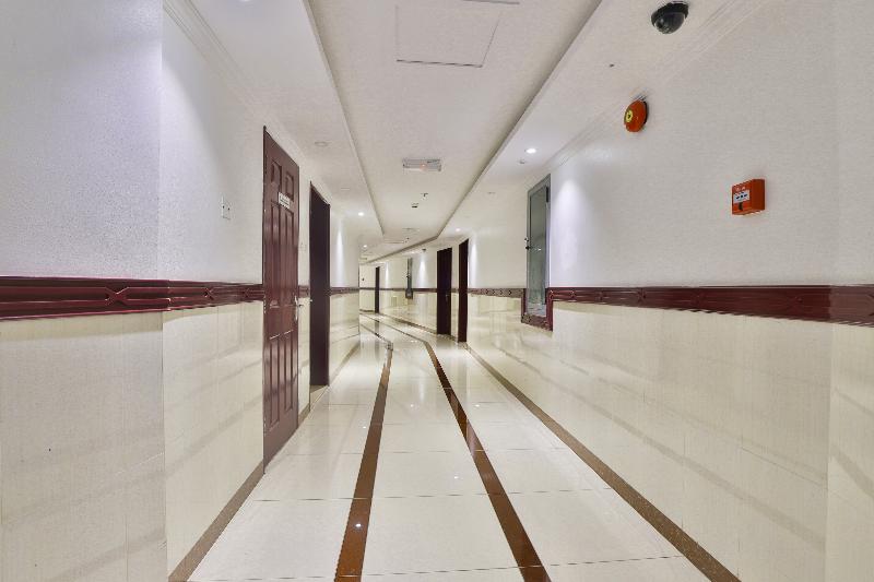 Crown Palace Hotel - Lobi