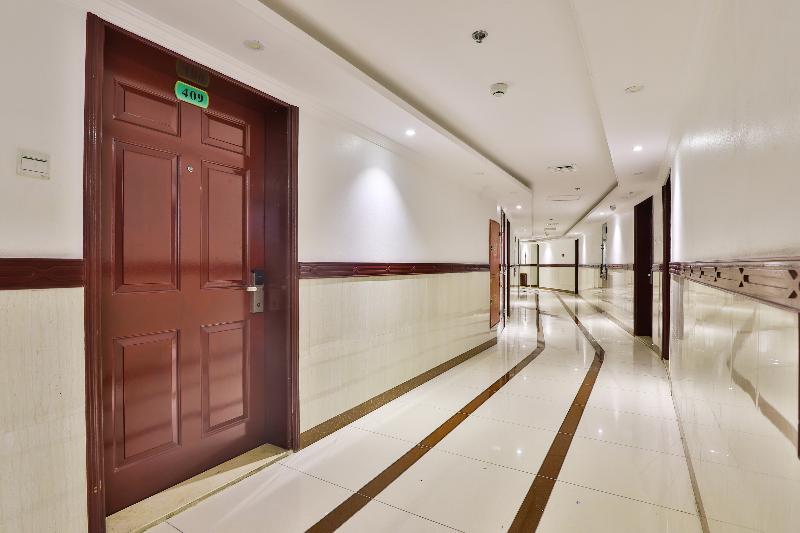 Crown Palace Hotel - Lobi