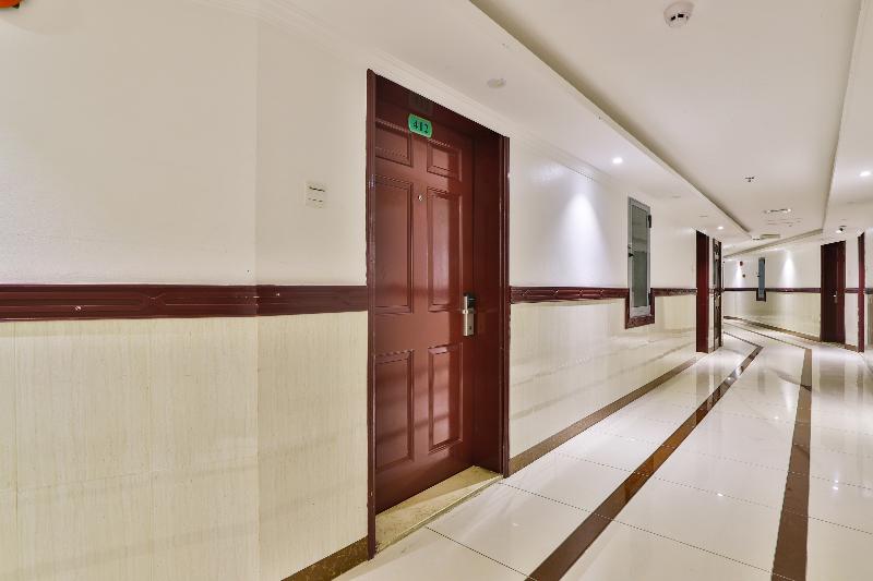 Crown Palace Hotel - Lobi