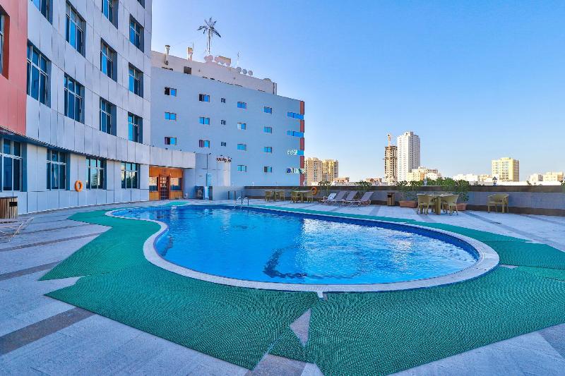 Crown Palace Hotel - Havuz