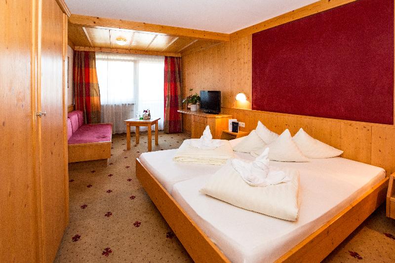 Hotel Alpina Resort - Oda