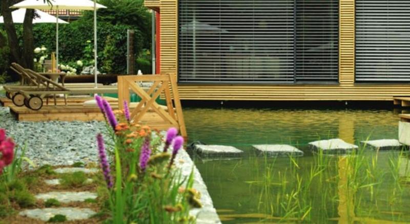 Moserhof - Genel