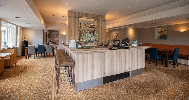 Fletcher Hotel-Restaurant Klein Zwitserland - Bar