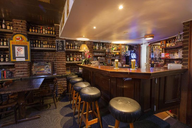 Travel - Bar
