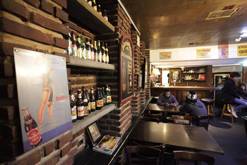 Travel - Bar