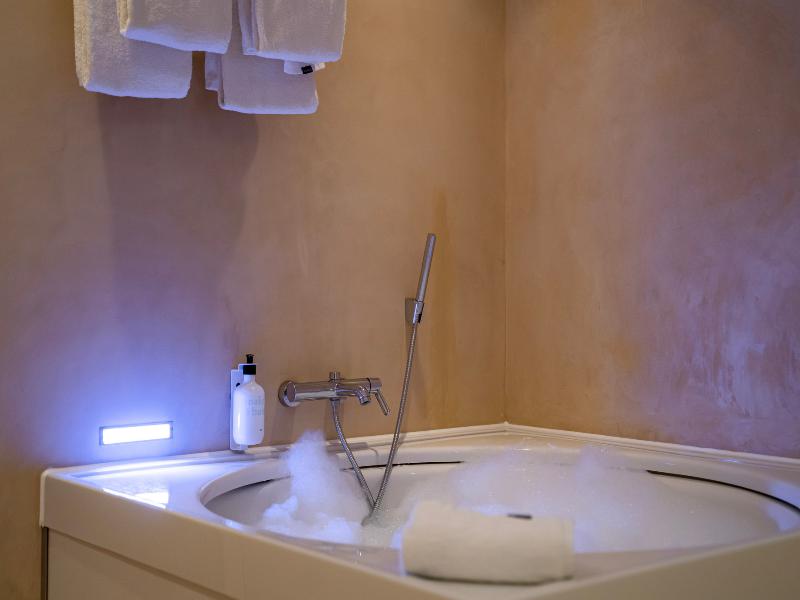blooming Hotel - Oda
