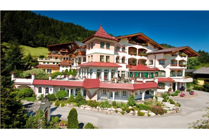 Familien- und Wellnesshotel Hanneshof - Genel