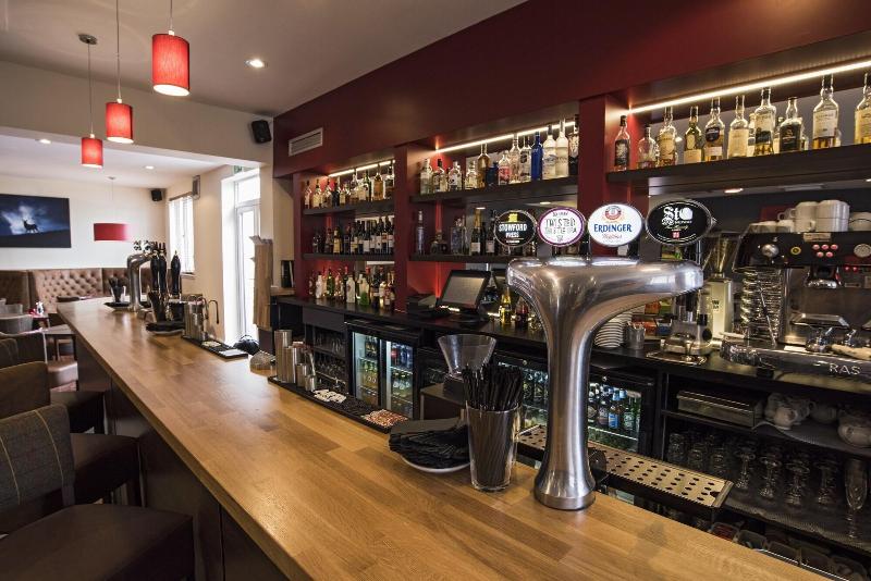 Douglas Arms Hotel - Bar