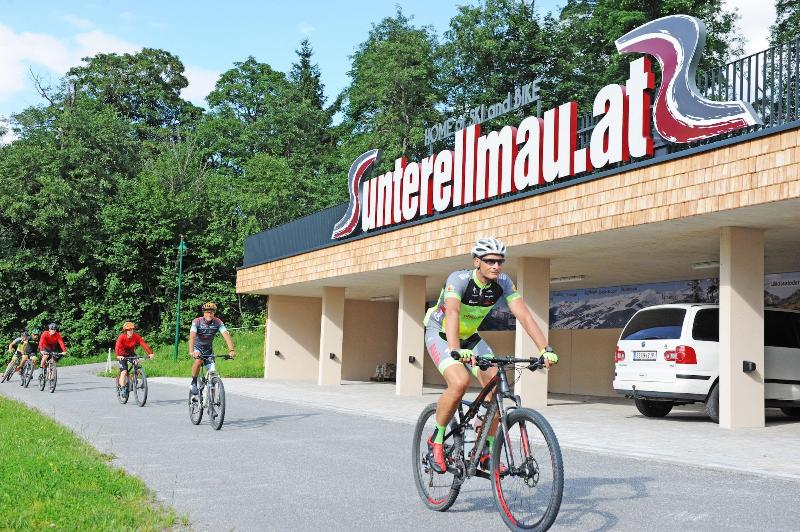 Unterellmau - Lobi
