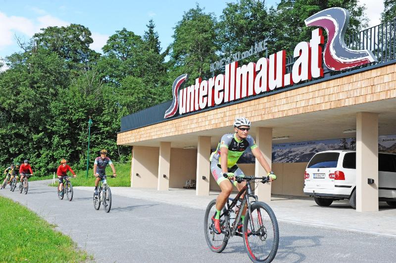 Unterellmau - Lobi