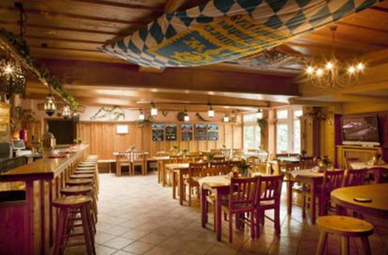 Euro Youth Hotel & Krone - Restoran