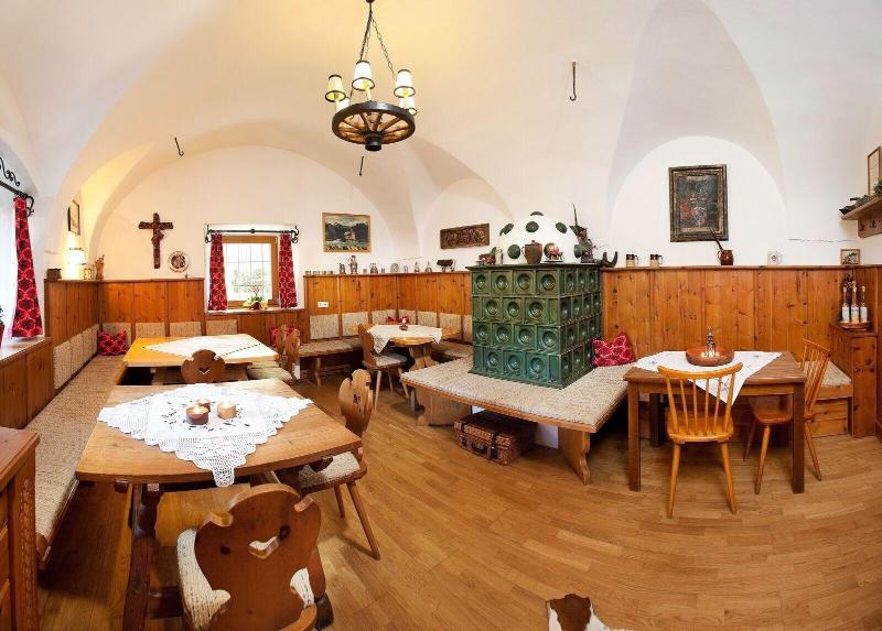 Schloss Saalhof - Restoran