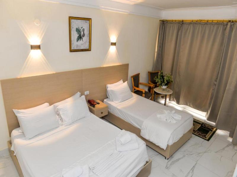 Regency Hotel - Oda