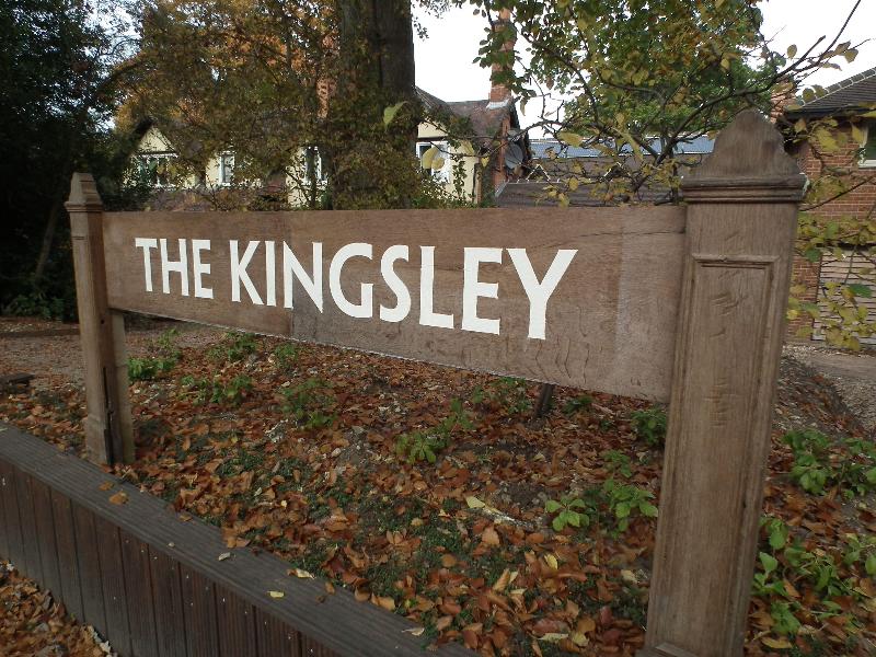 The Kingsley at Eversley - Genel