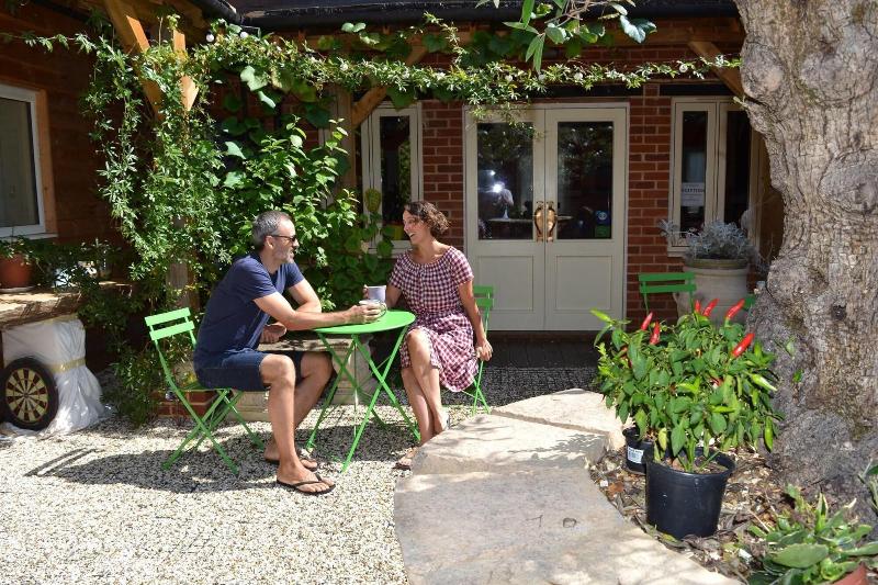 The Kingsley at Eversley - Genel