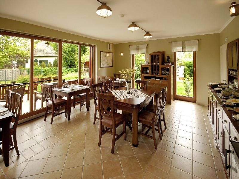 Hullam Villa - Restoran