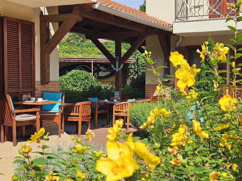 Hullam Villa - Restoran
