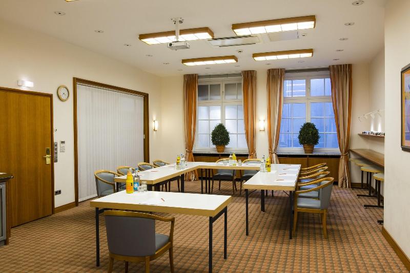 Baseler Hof - Toplantı