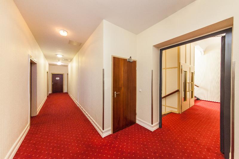 Hotel Continental Hamburg - Lobi