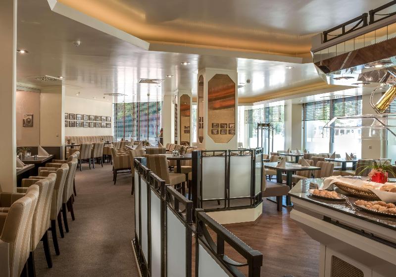 TOP CityLine Panorama Harburg - Restoran