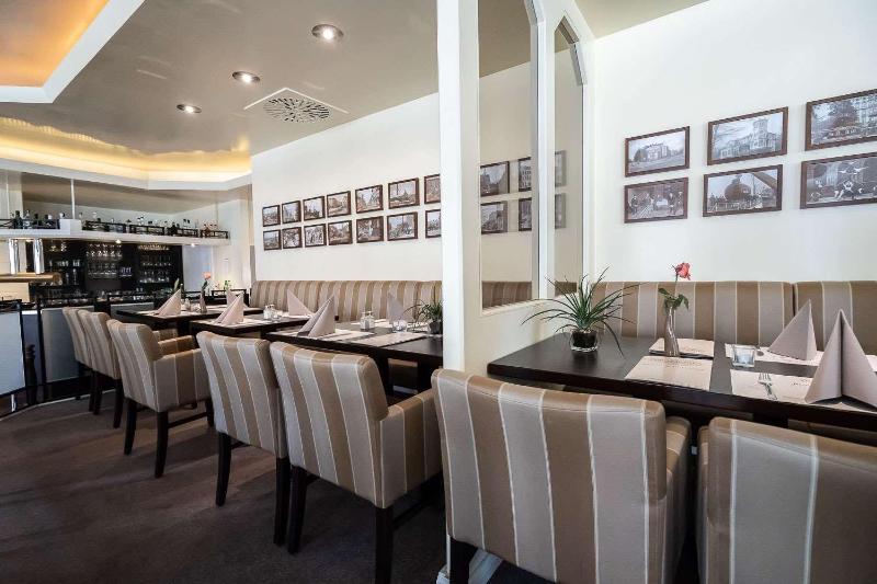 TOP CityLine Panorama Harburg - Restoran