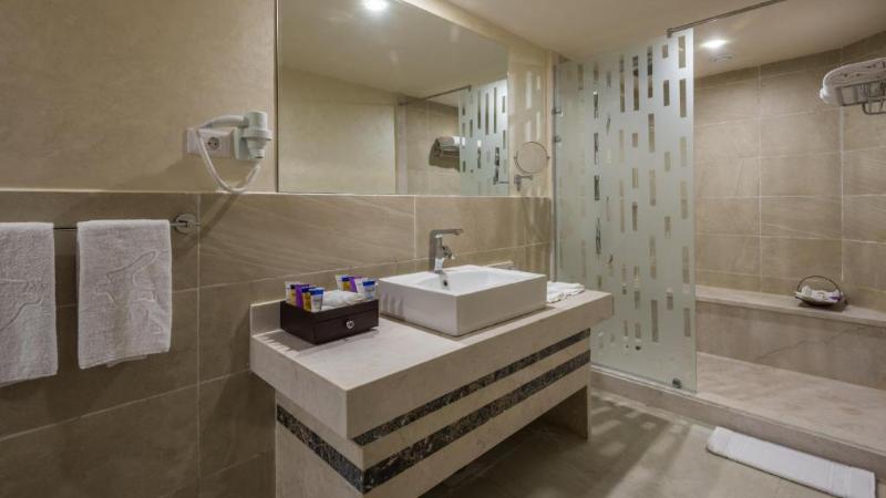 Pickalbatros Citadel Resort Sahl Hasheesh - Oda