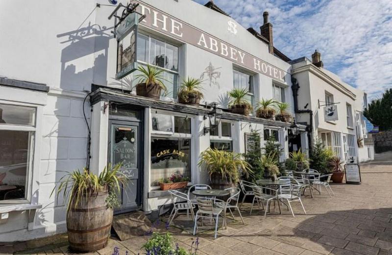 The Abbey Hotel - Genel