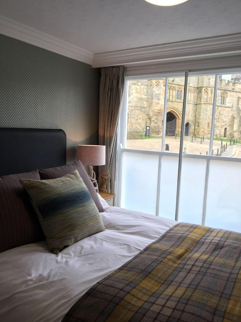 The Abbey Hotel - Oda