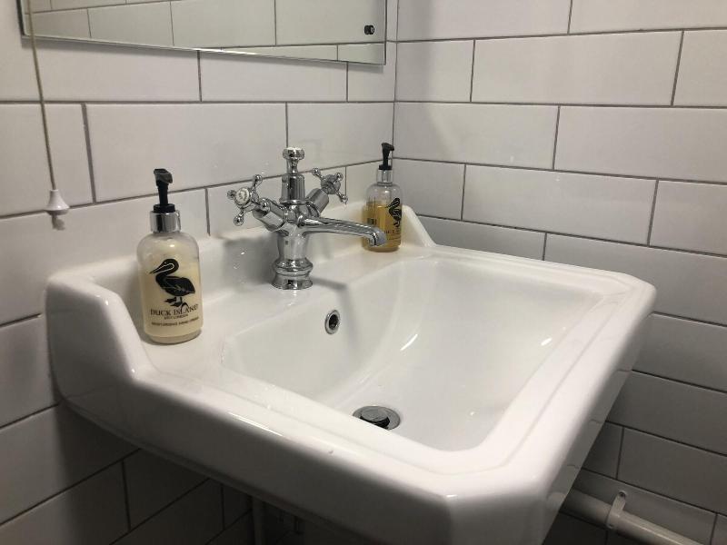 The Abbey Hotel - Oda