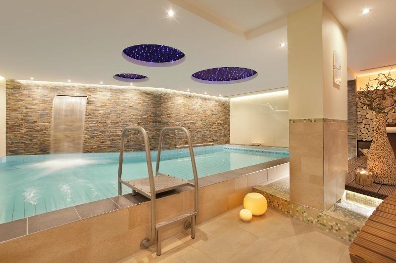 Best Western Hotel Hohenzollern - Havuz