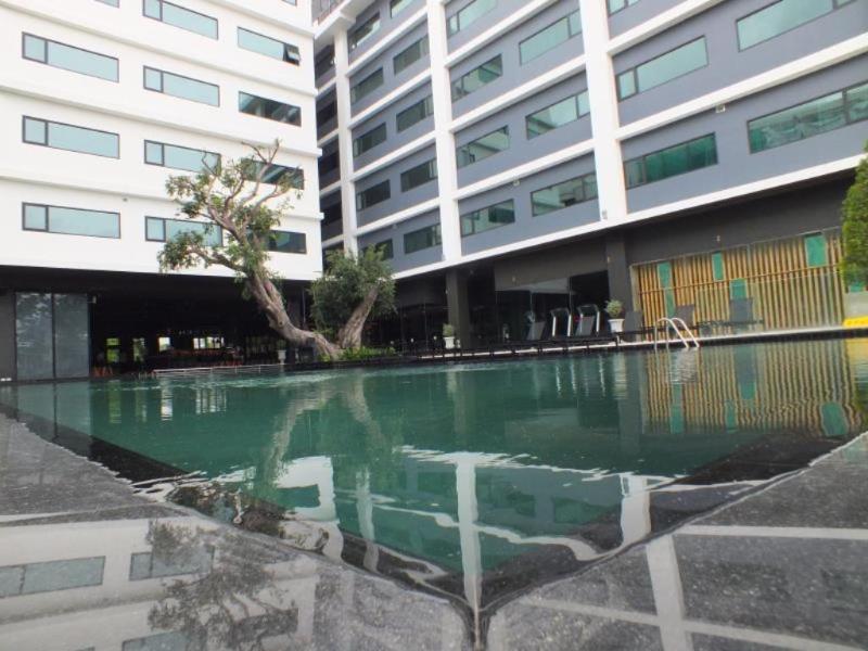 Dara Hotel Phuket - Havuz