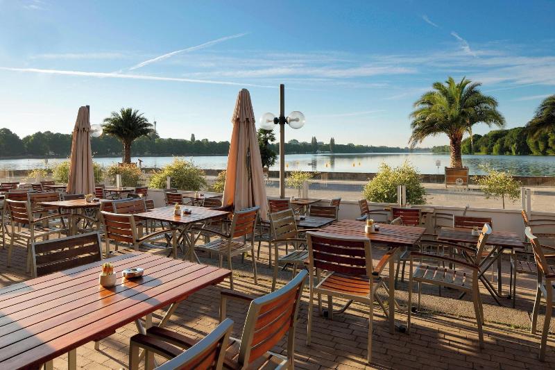 Courtyard By Marriott Hannover Maschsee - Genel