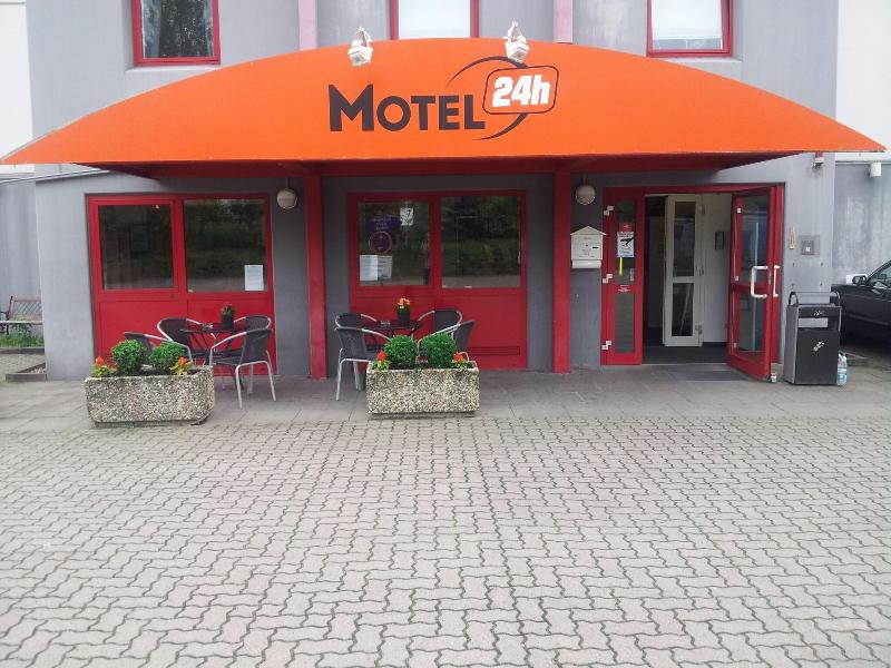 Motel 24h Hannover - Genel