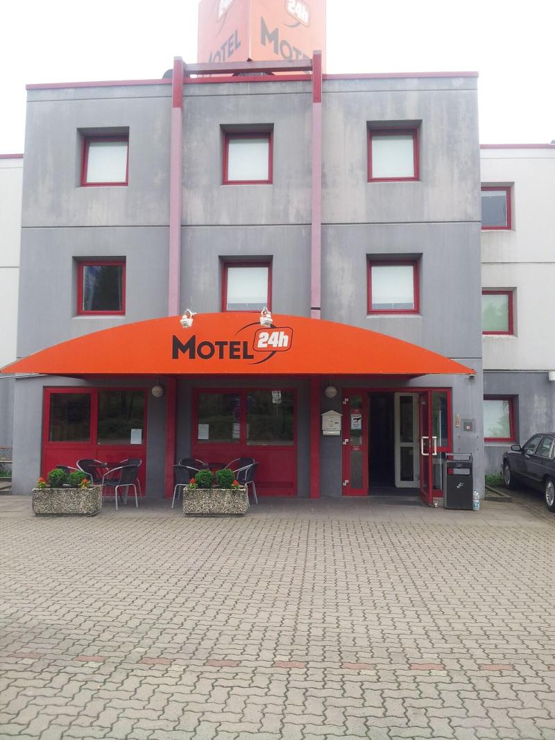 Motel 24h Hannover - Genel