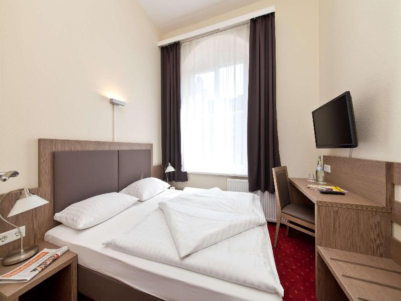Hotel Holstenwall - Oda