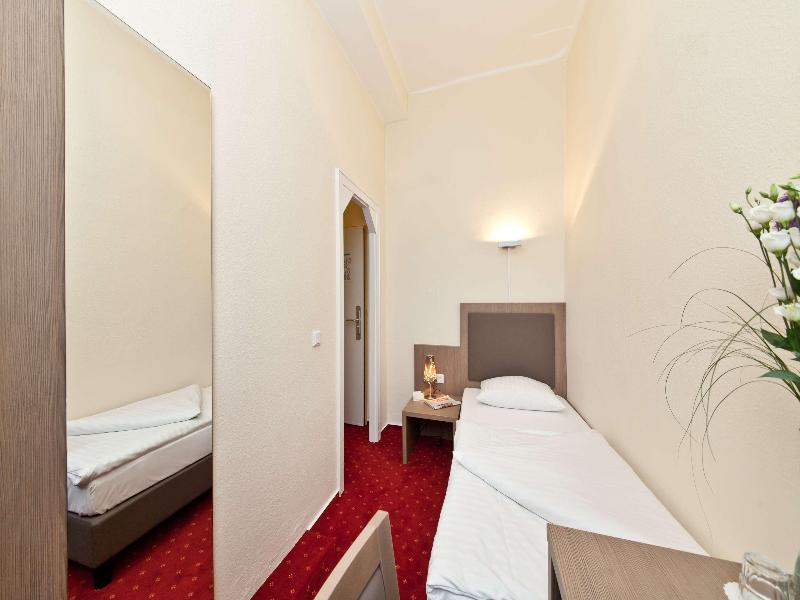 Hotel Holstenwall - Oda