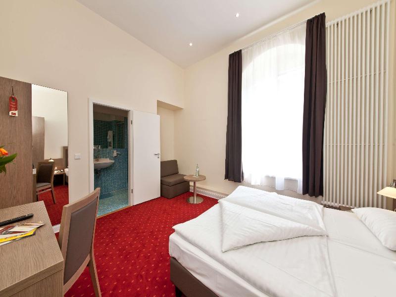 Hotel Holstenwall - Oda