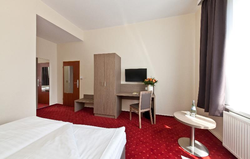Hotel Holstenwall - Oda