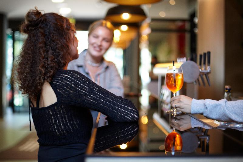 Holiday Inn - the niu, Fusion Hamburg St. Georg - Bar