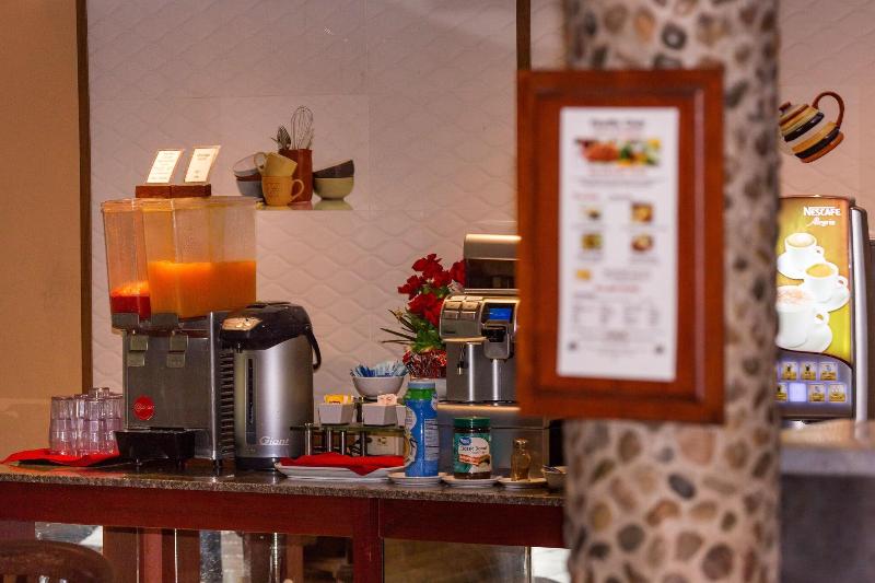 Pacific Club Resort - Bar