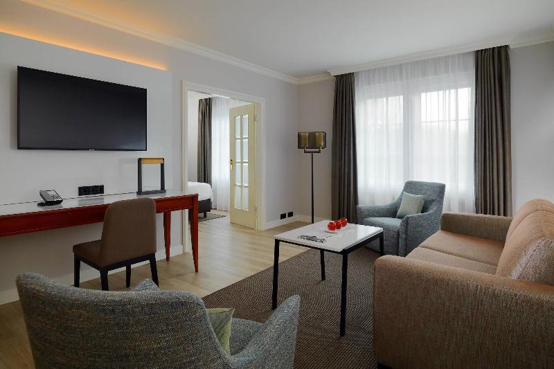 Courtyard Hamburg Airport Hotel - Oda