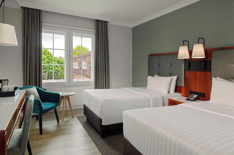Courtyard Hamburg Airport Hotel - Oda