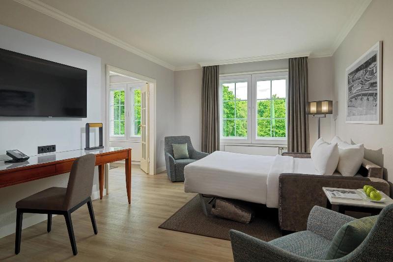 Courtyard Hamburg Airport Hotel - Oda