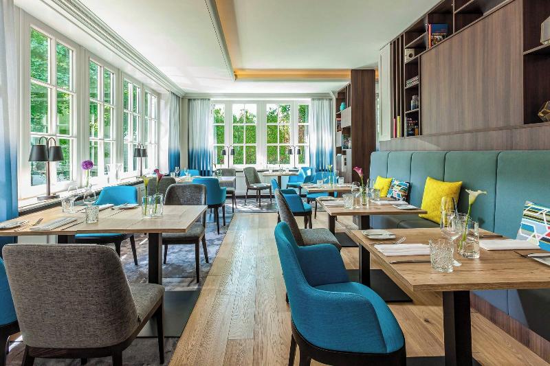 Courtyard Hamburg Airport Hotel - Restoran