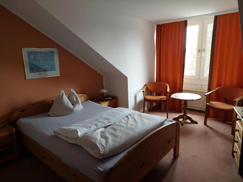 Neustädter Hof - Genel