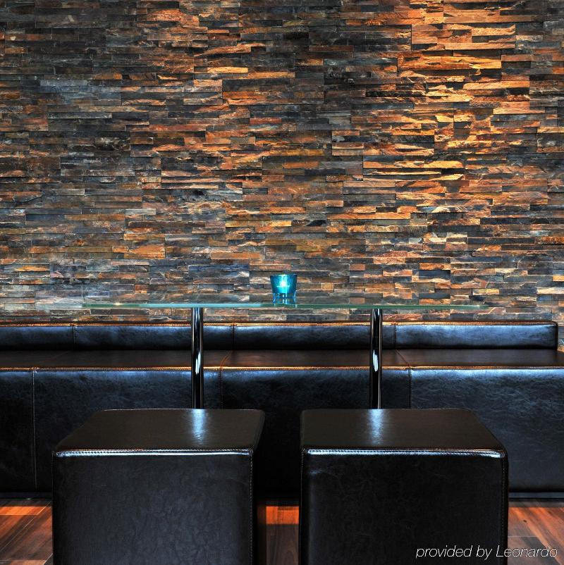 Motel One Hamburg-Airport - Genel